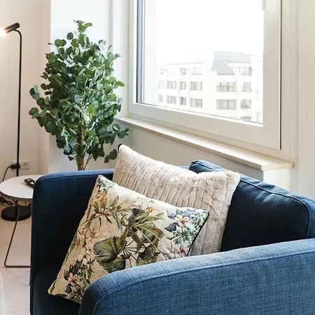 Hamilius Center By Rentaroo