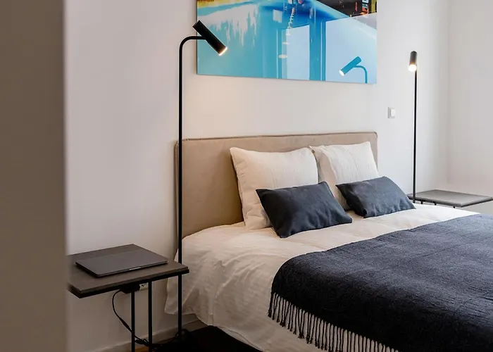 Hamilius Center By Rentaroo Appartement