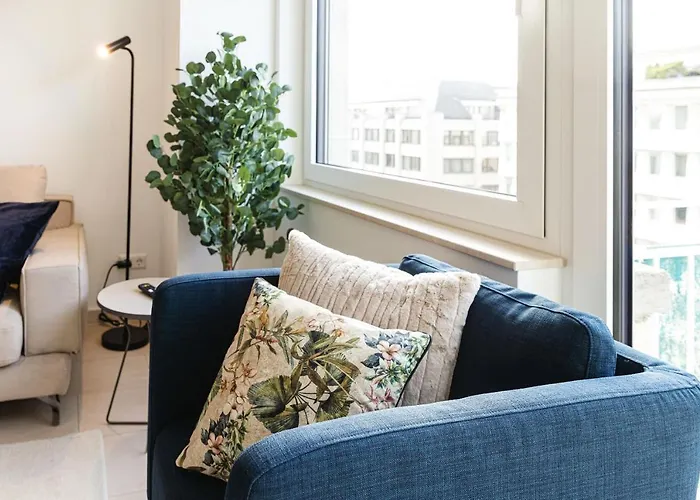 Hamilius Center By Rentaroo