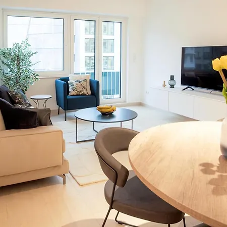 Hamilius Center By Rentaroo Appartement *