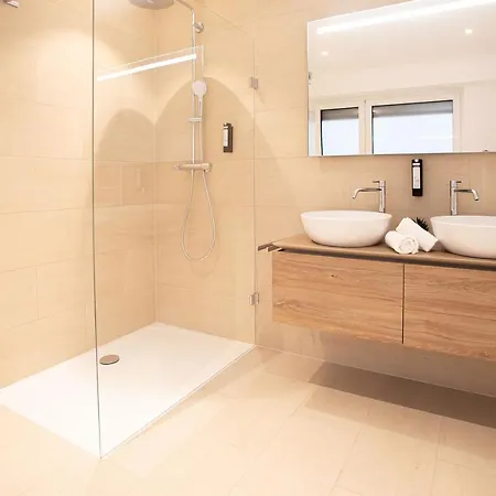 Hamilius Center By Rentaroo Appartement *