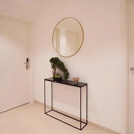 Hamilius Center By Rentaroo Appartement *