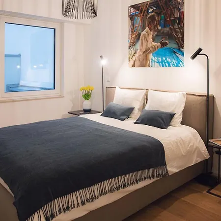 Hamilius Center By Rentaroo Appartement *