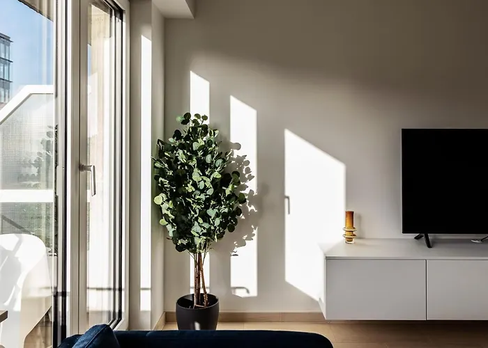 Apartment Hamilius Center By Rentaroo *