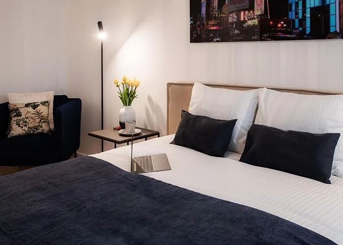 Hamilius Center By Rentaroo