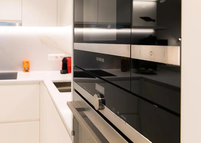 Apartment Hamilius Center By Rentaroo *