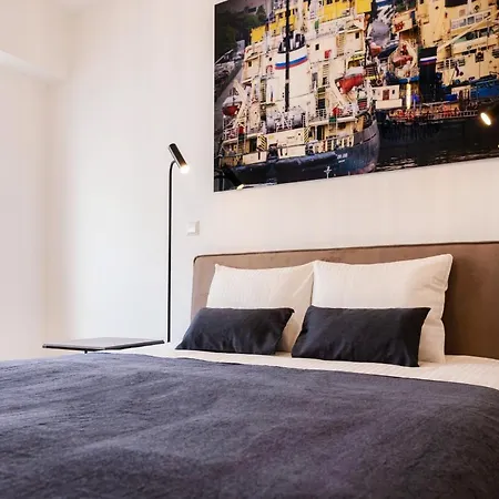 Hamilius Center By Rentaroo * 卢森堡