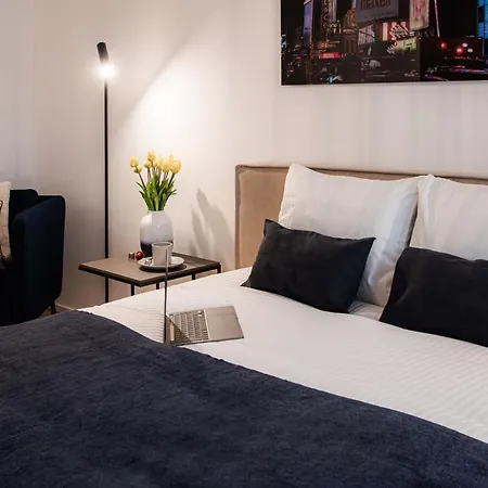 Hamilius Center By Rentaroo