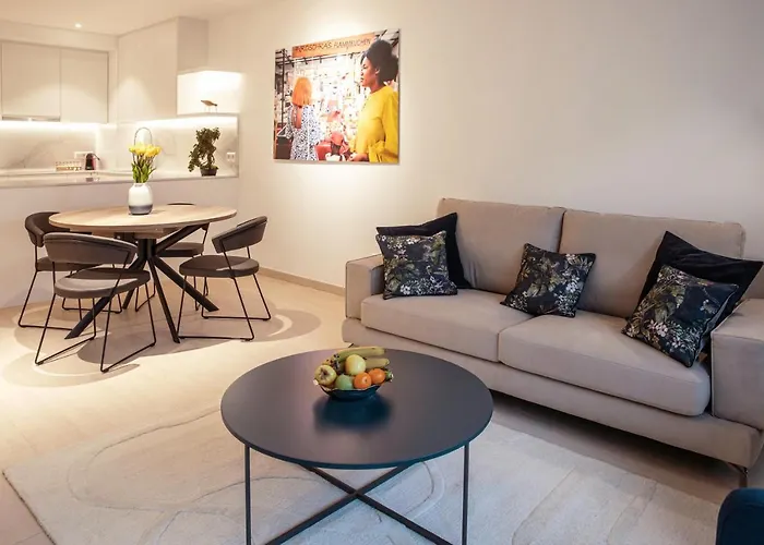 Hamilius Center By Rentaroo